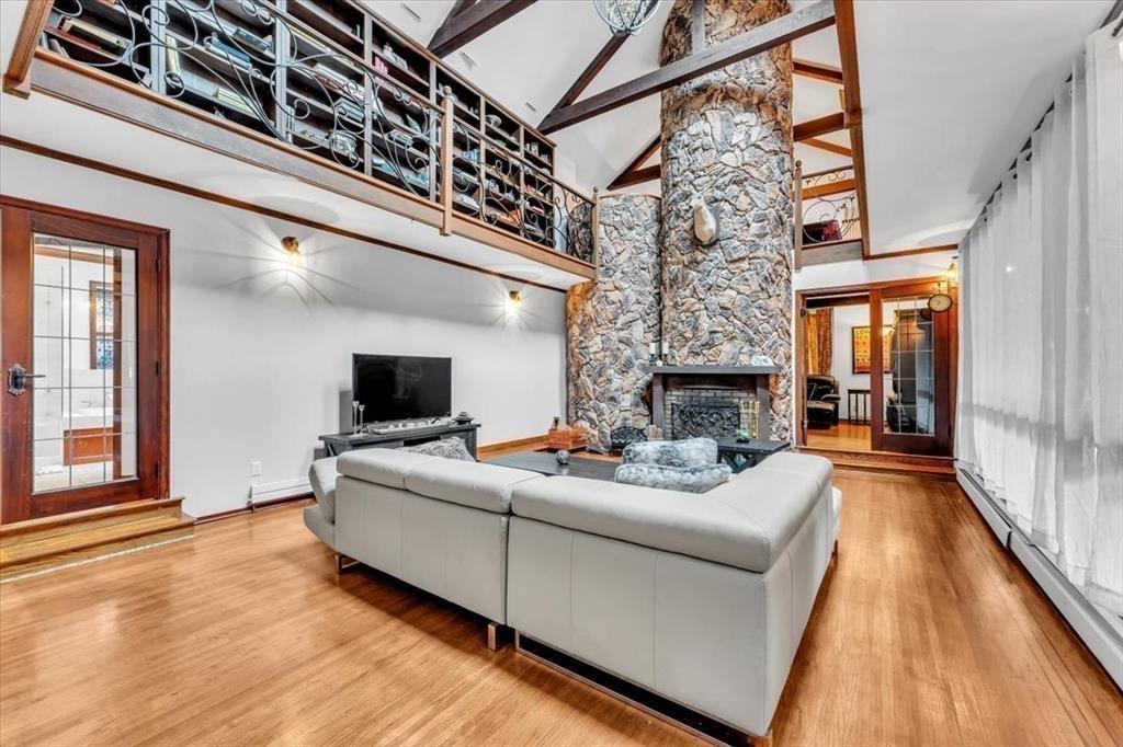 20077 FERNRIDGE CRESCENT, Langley