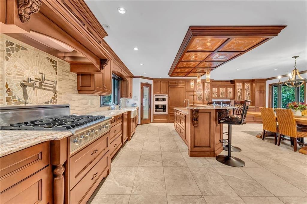 20077 FERNRIDGE CRESCENT, Langley