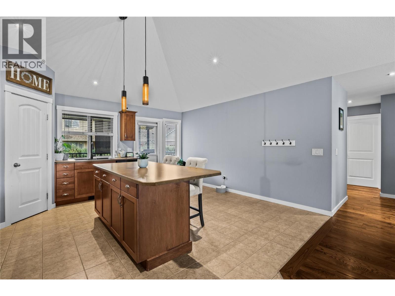  2866 Auburn Road, West Kelowna