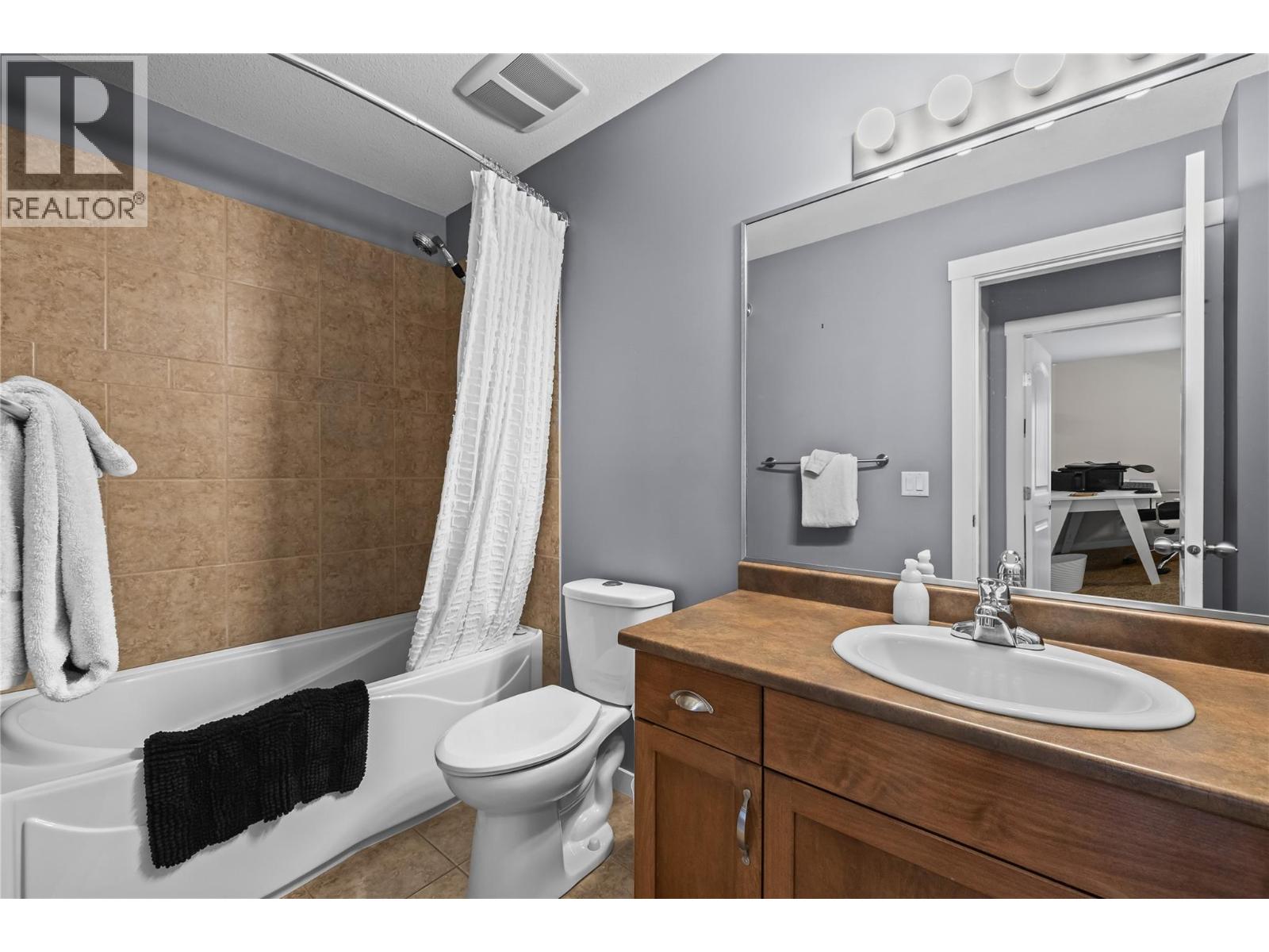  2866 Auburn Road, West Kelowna