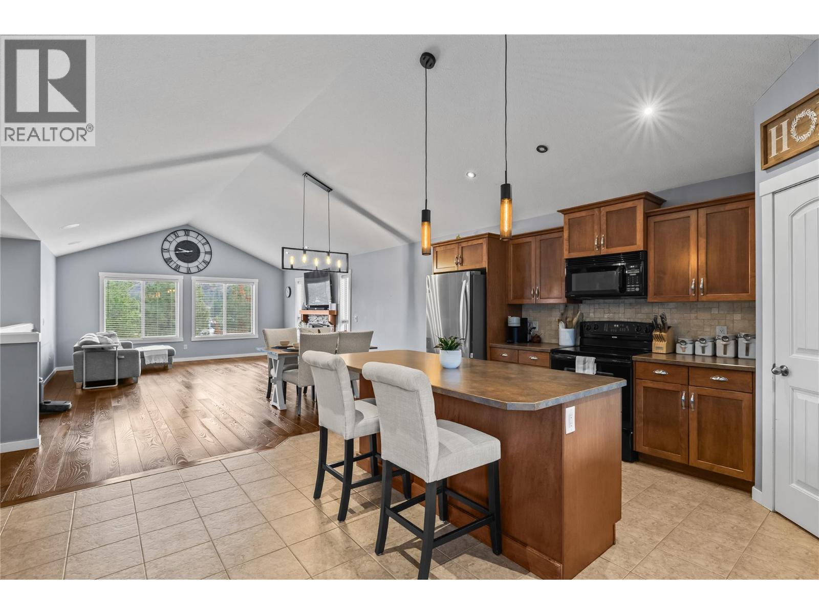  2866 Auburn Road, West Kelowna