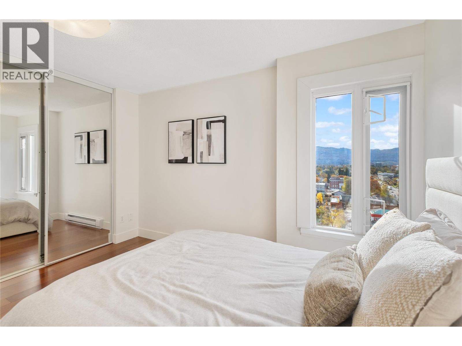 1206 737 Leon Avenue, Kelowna