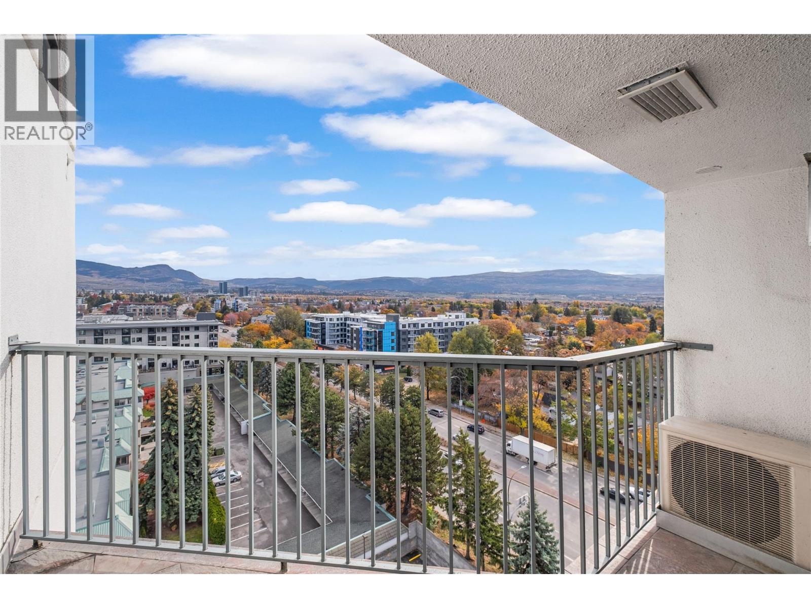 1206 737 Leon Avenue, Kelowna