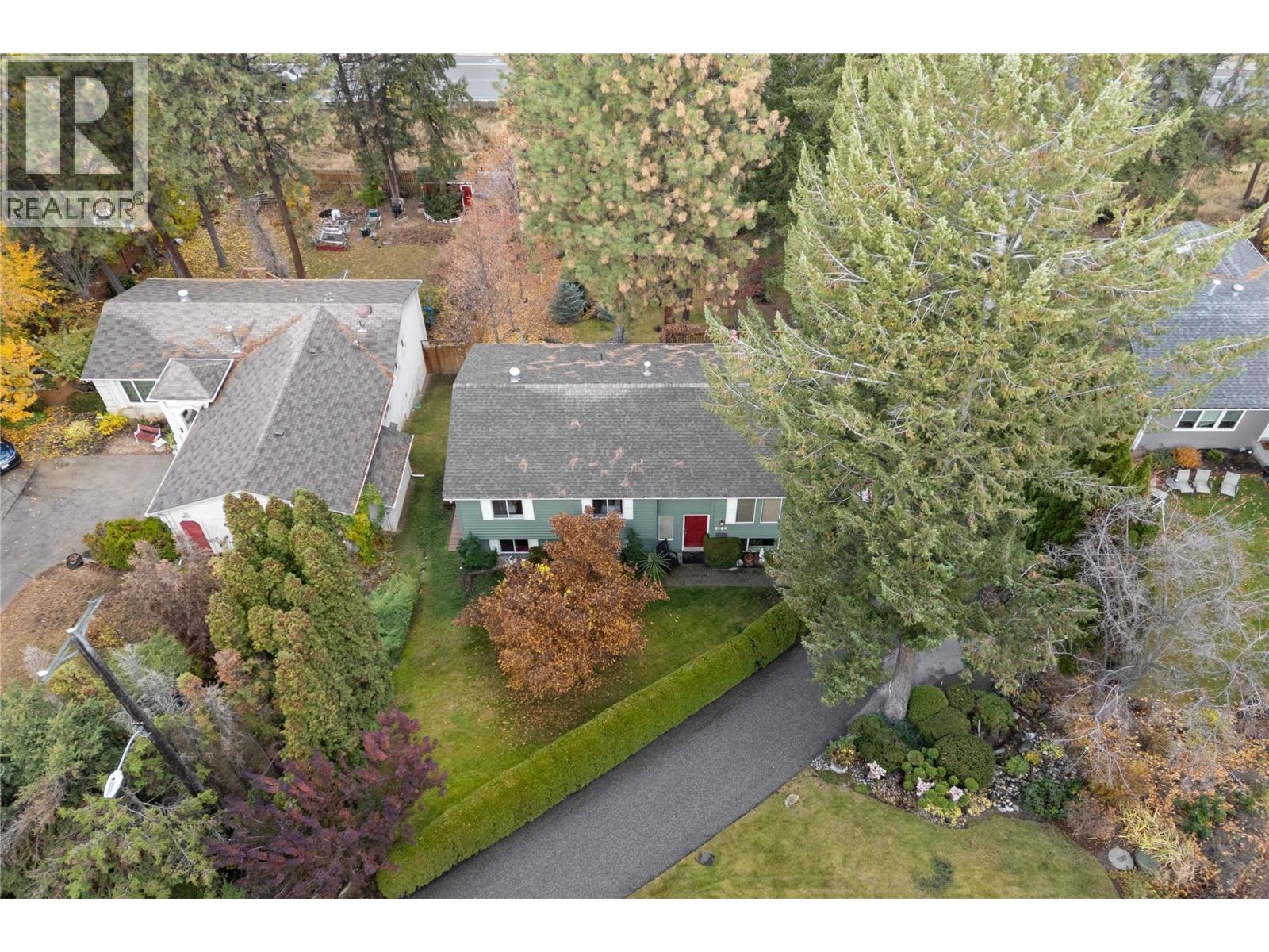  2164 Tomat Avenue, West Kelowna