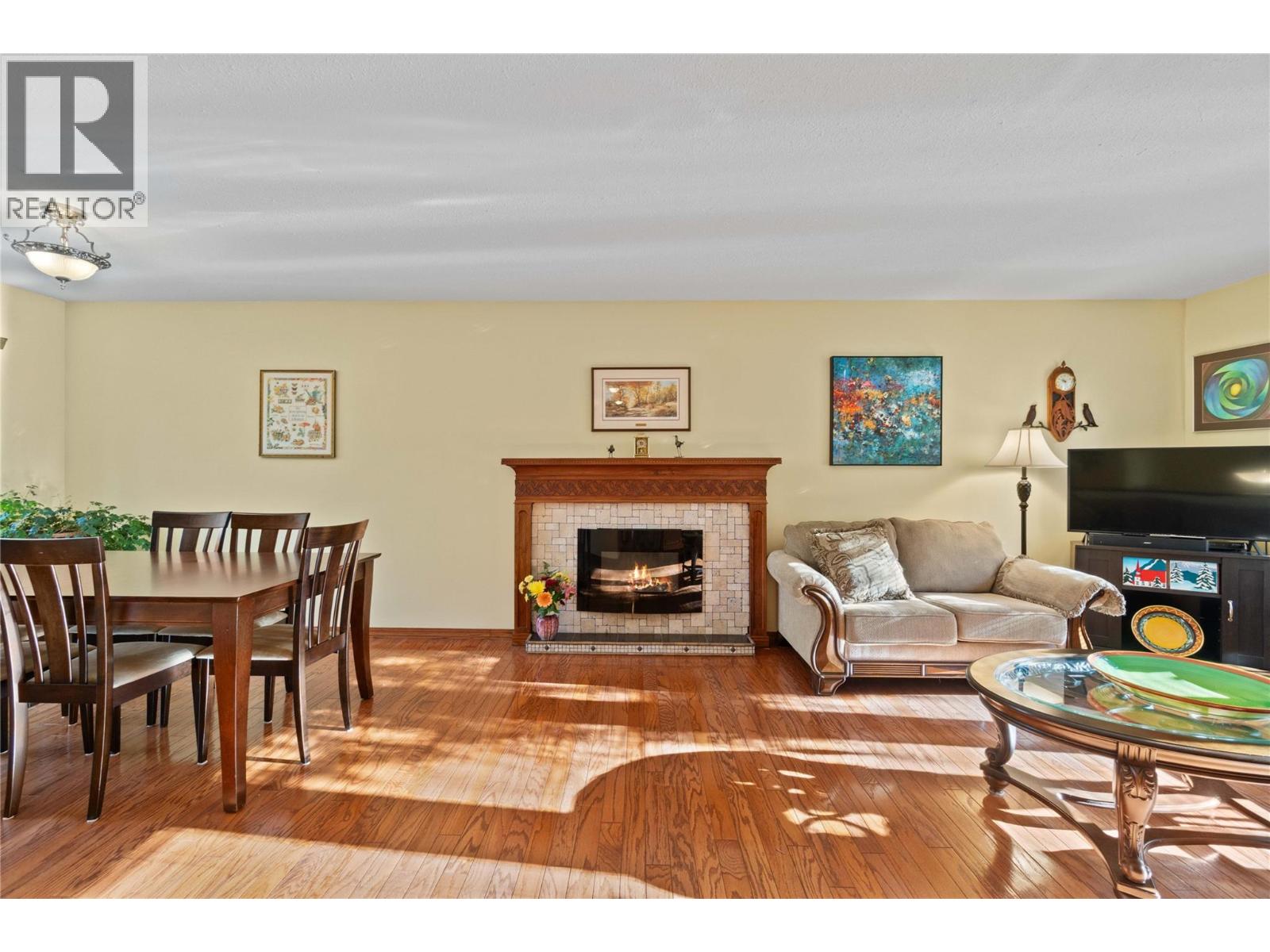  2164 Tomat Avenue, West Kelowna