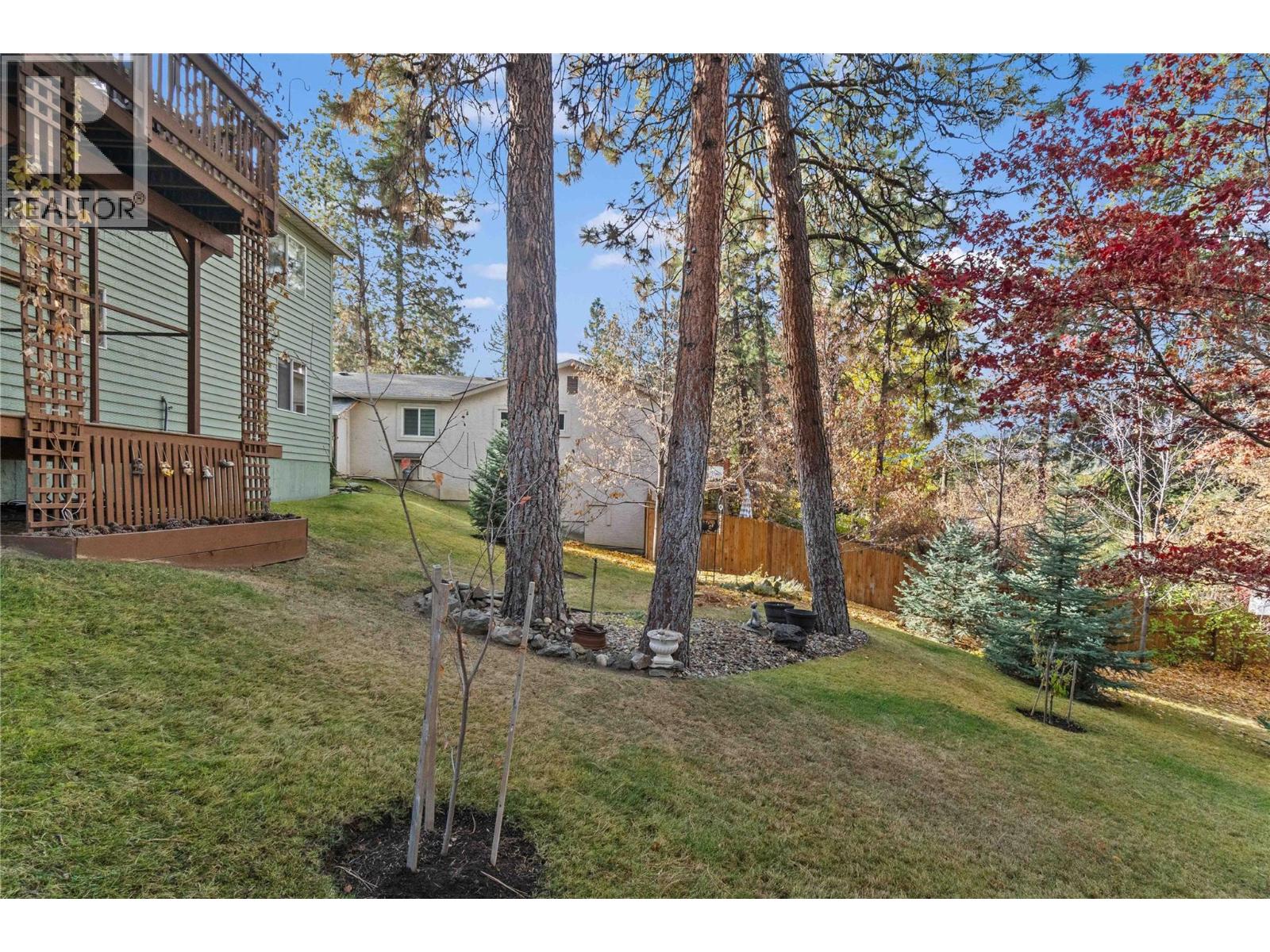  2164 Tomat Avenue, West Kelowna