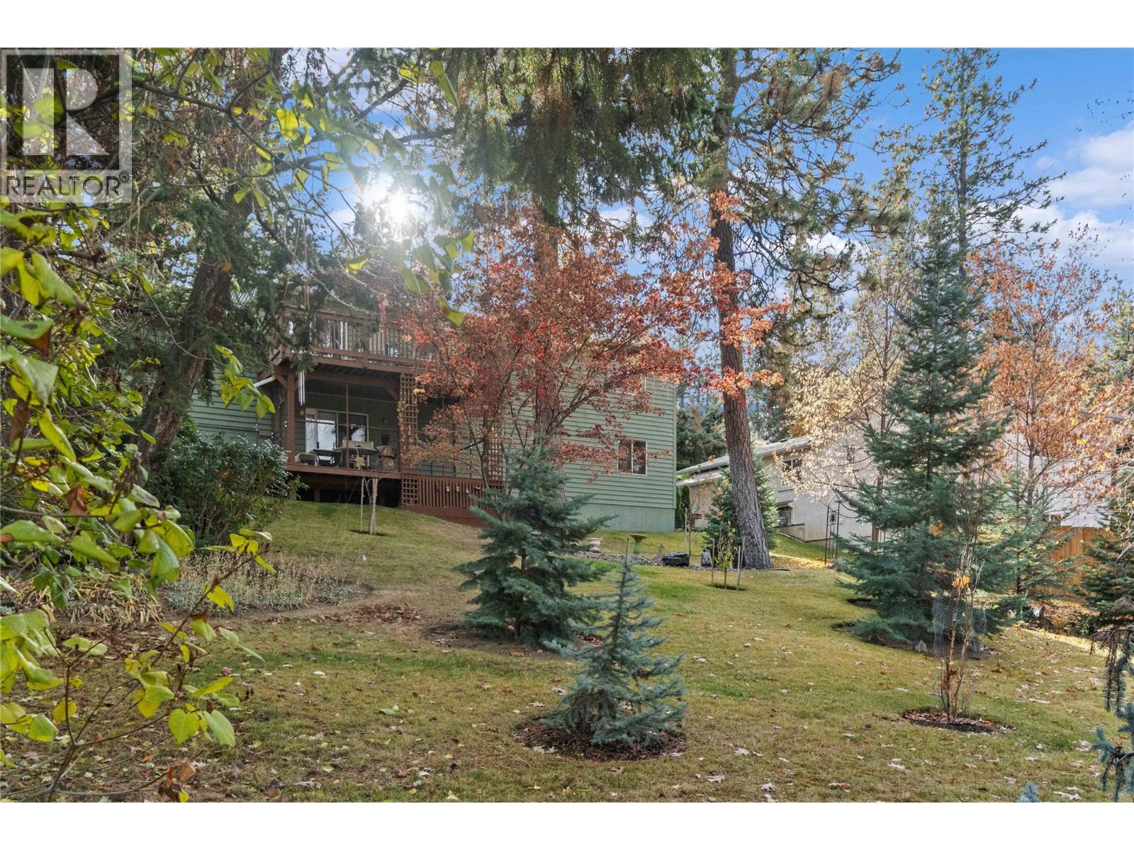  2164 Tomat Avenue, West Kelowna