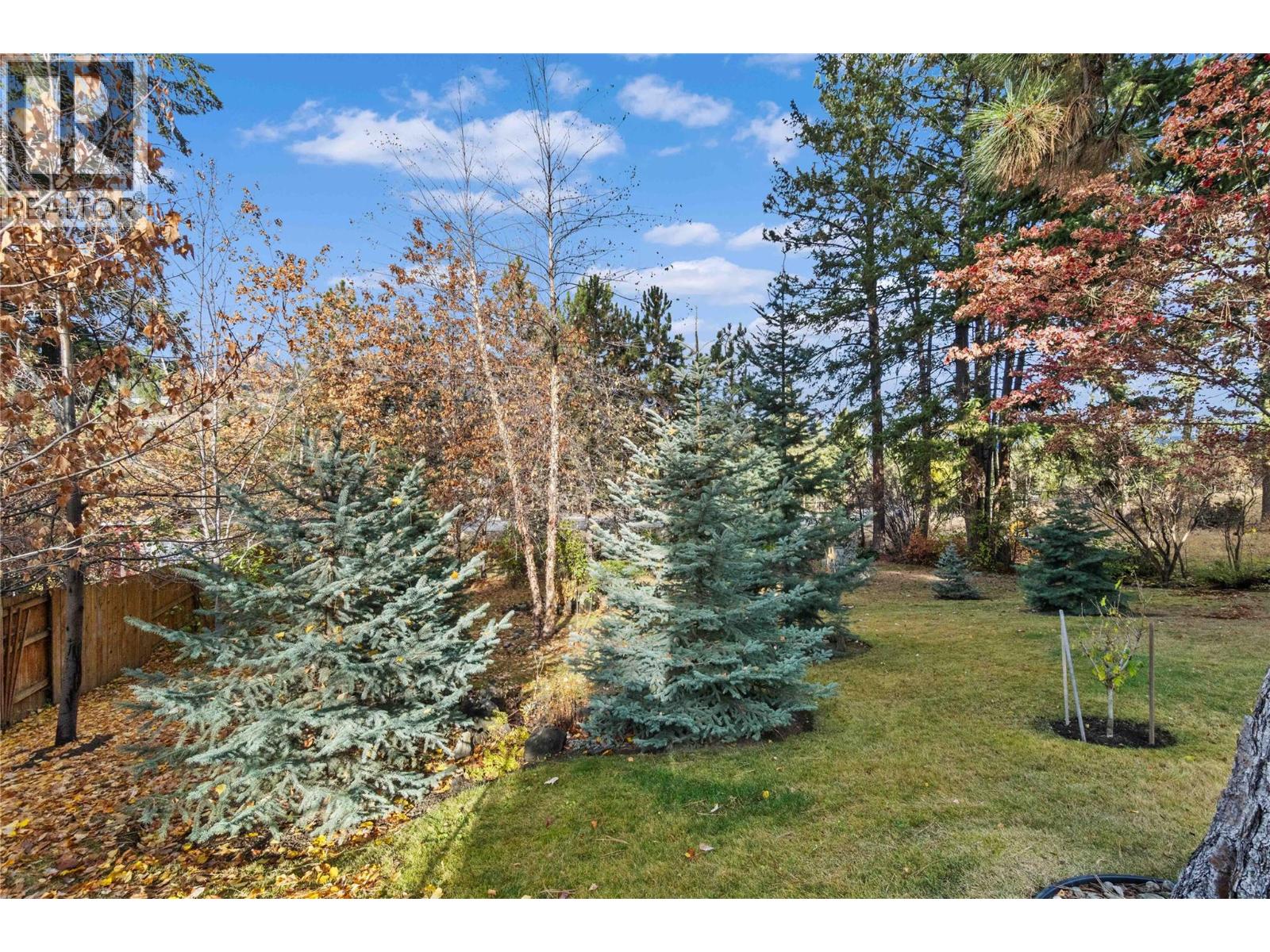  2164 Tomat Avenue, West Kelowna