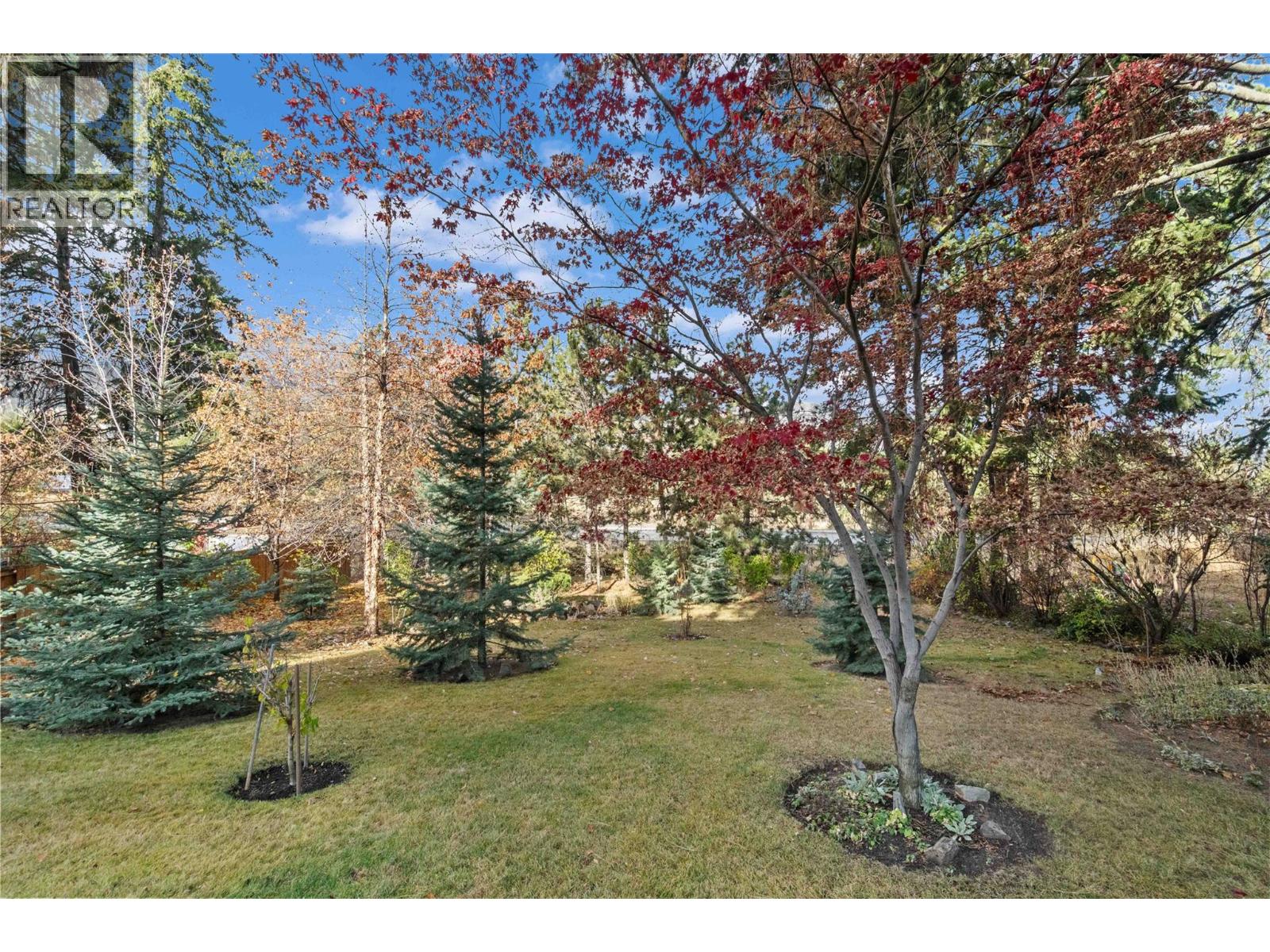  2164 Tomat Avenue, West Kelowna