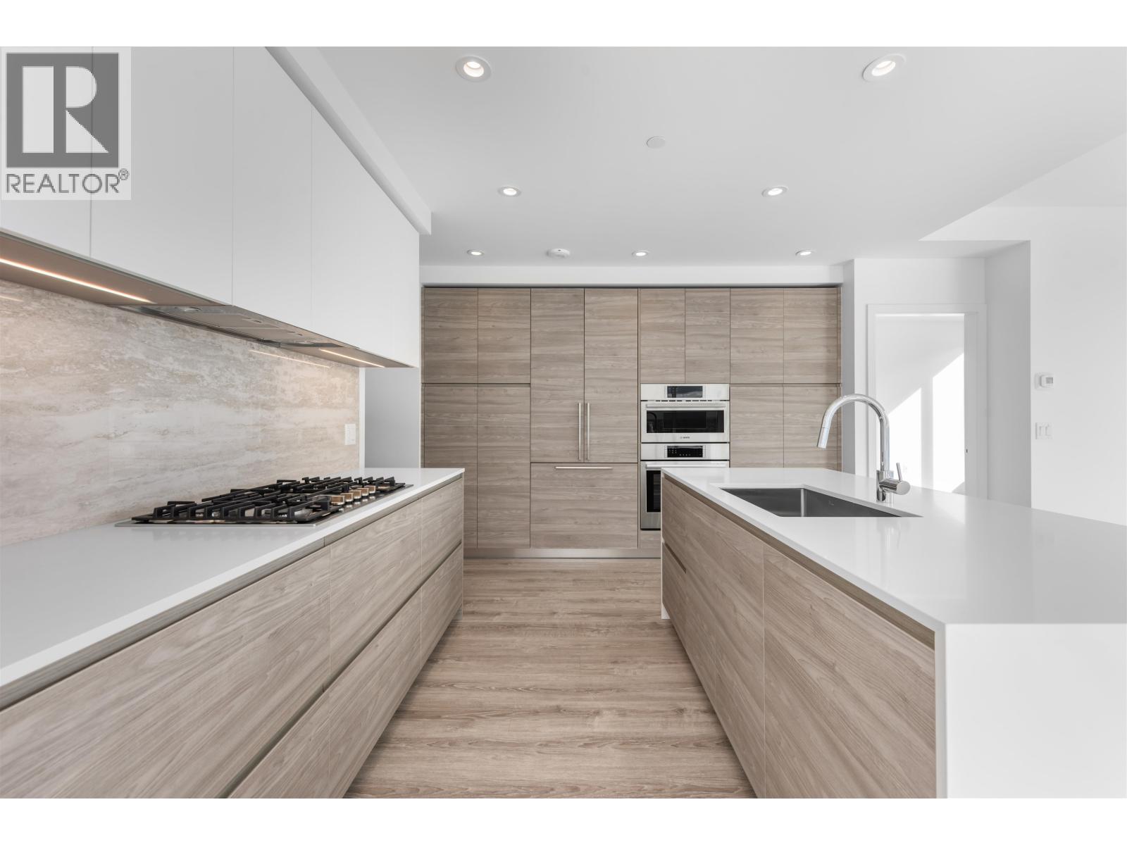 4008 680 QUAYSIDE DRIVE, New Westminster