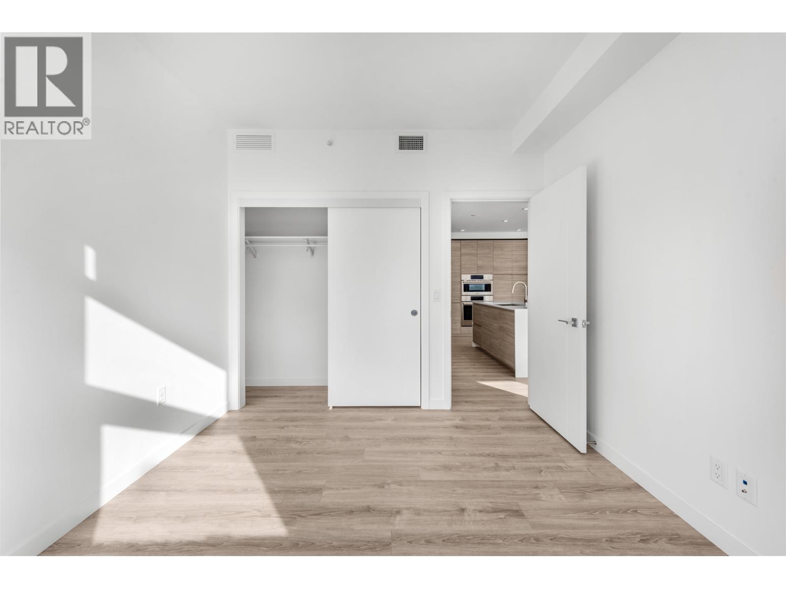 4008 680 QUAYSIDE DRIVE, New Westminster