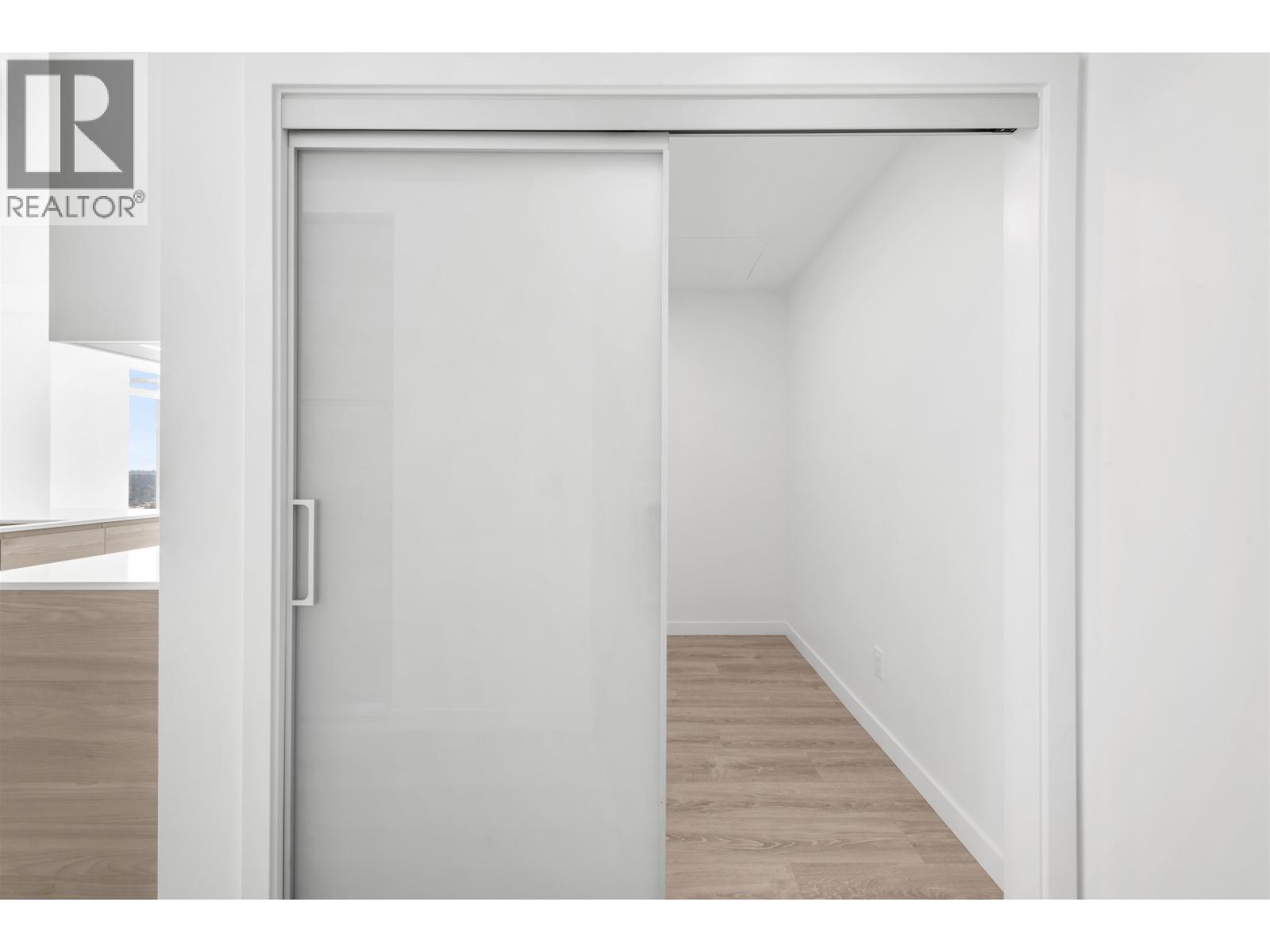 4008 680 QUAYSIDE DRIVE, New Westminster