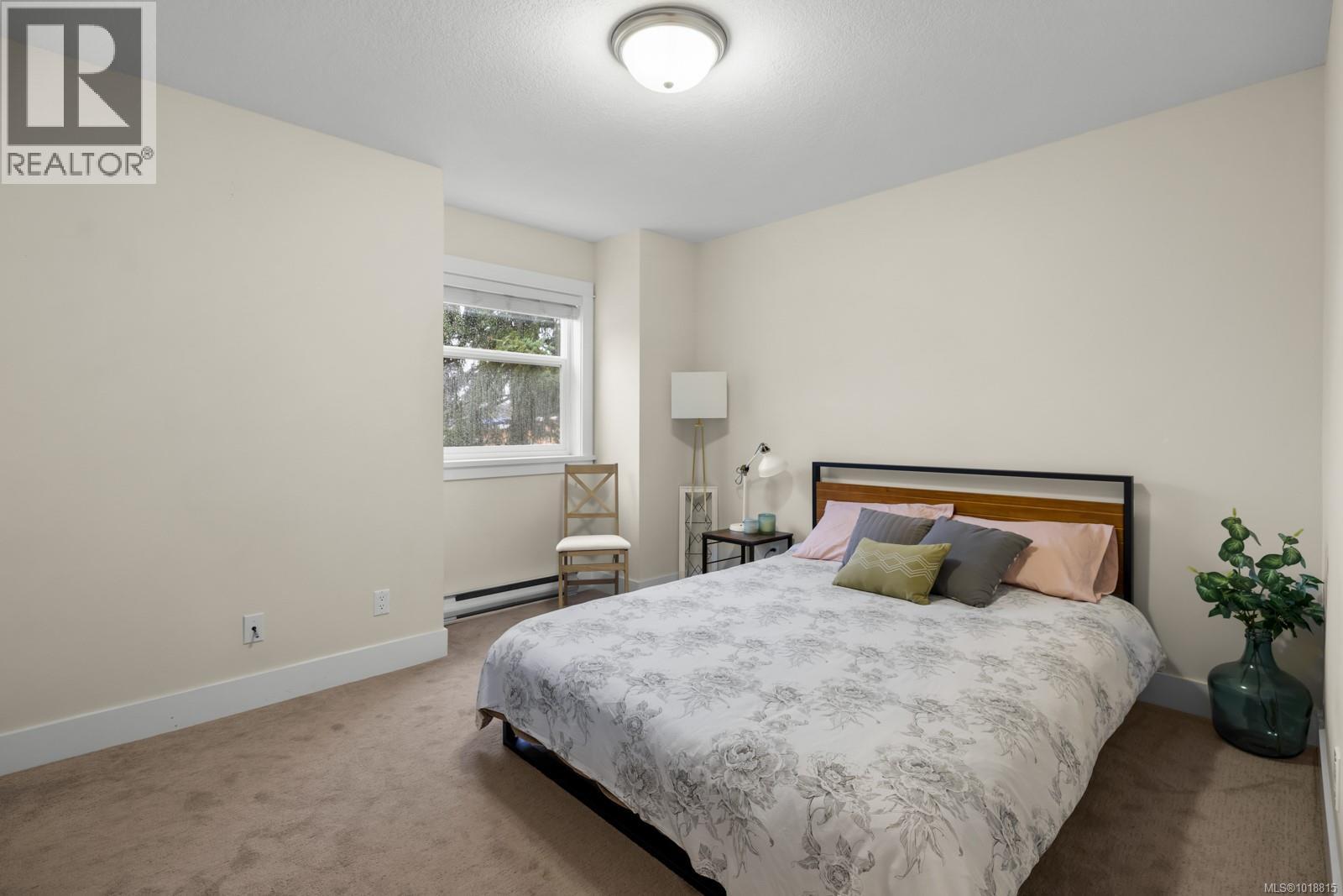 303 7070 West Saanich Rd, Central Saanich