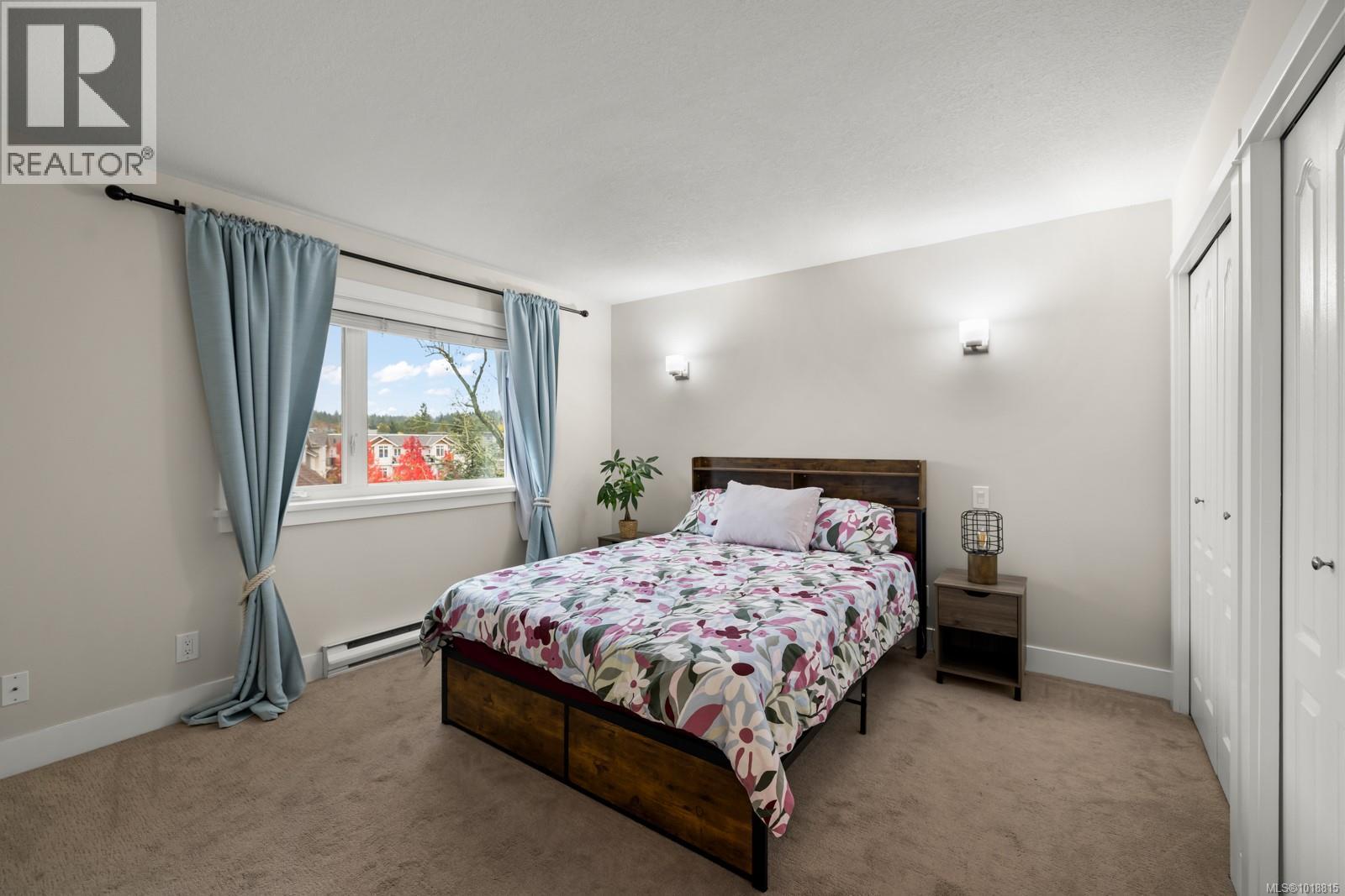 303 7070 West Saanich Rd, Central Saanich