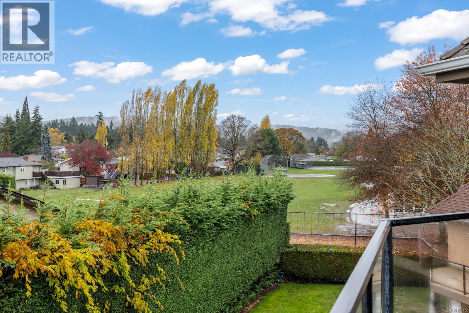 303 7070 West Saanich Rd, Central Saanich