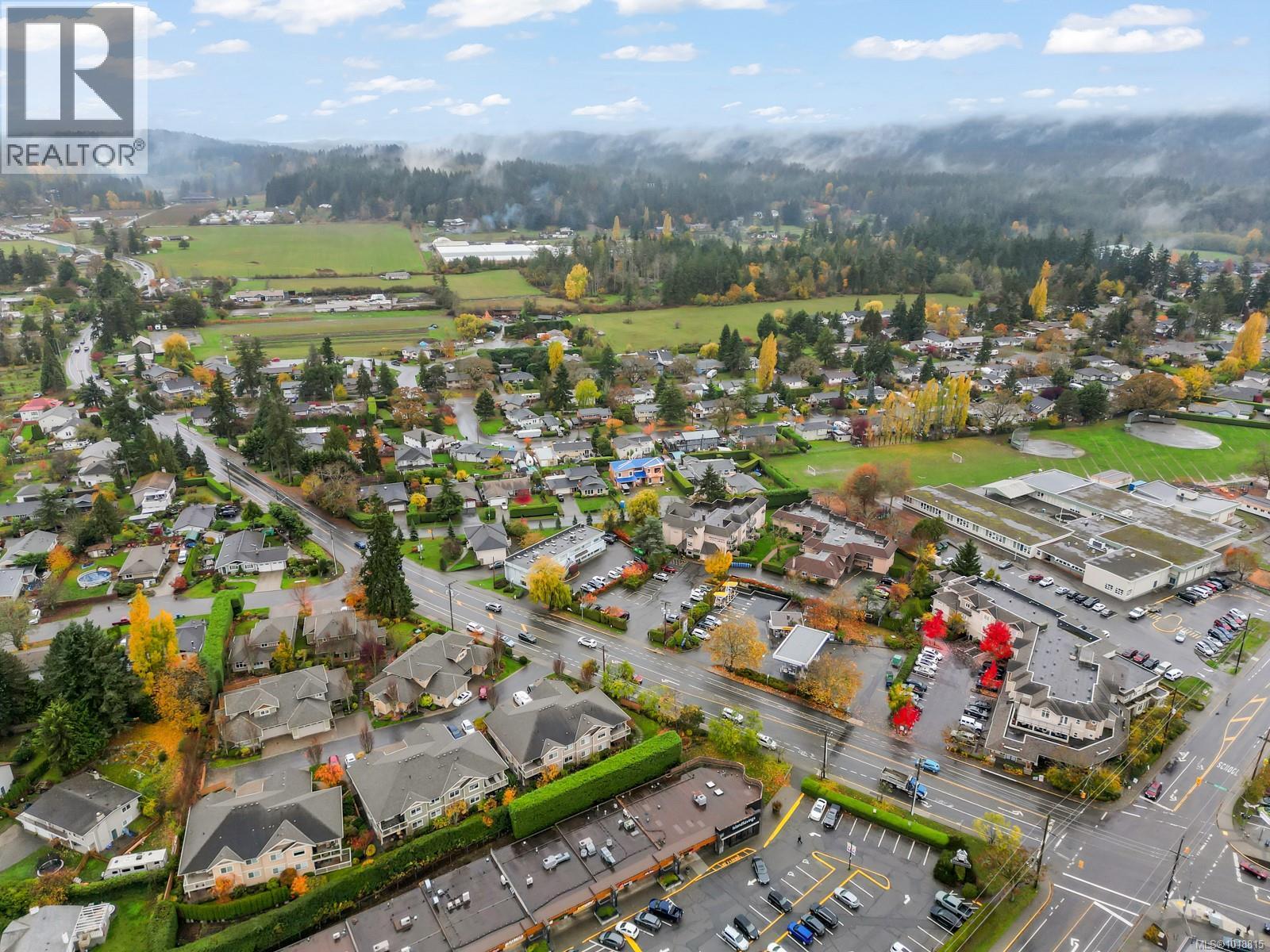 303 7070 West Saanich Rd, Central Saanich