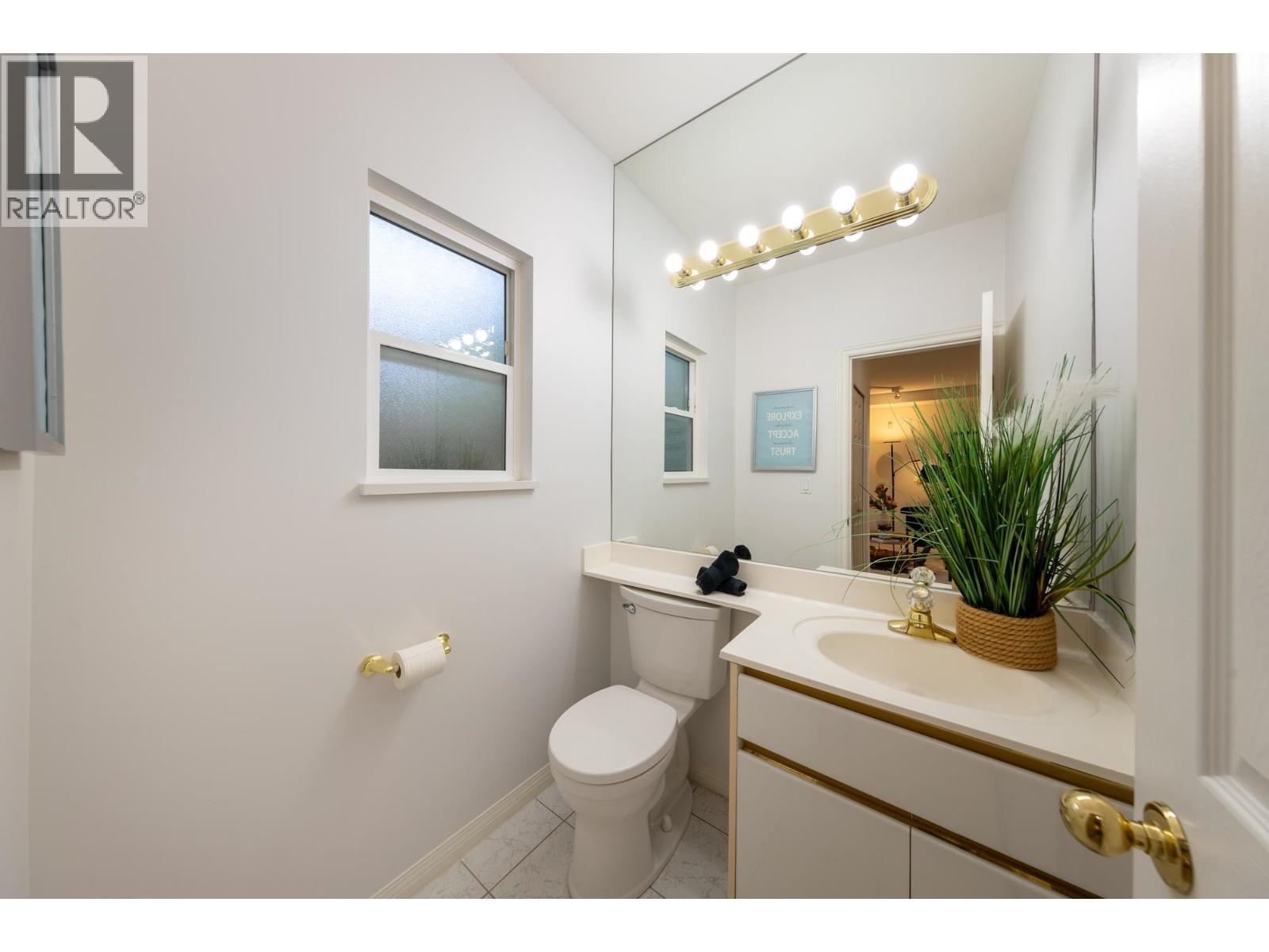 5 7651 MOFFATT ROAD, Richmond