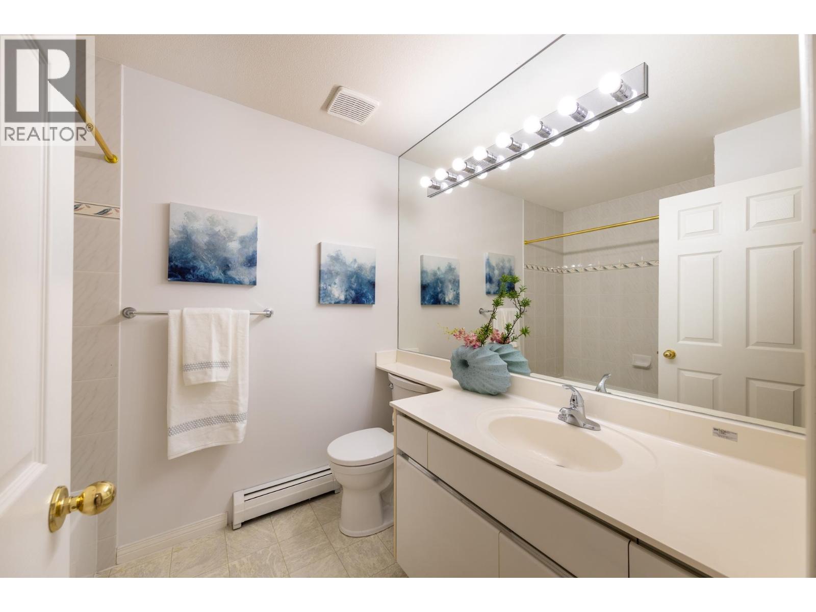 5 7651 MOFFATT ROAD, Richmond