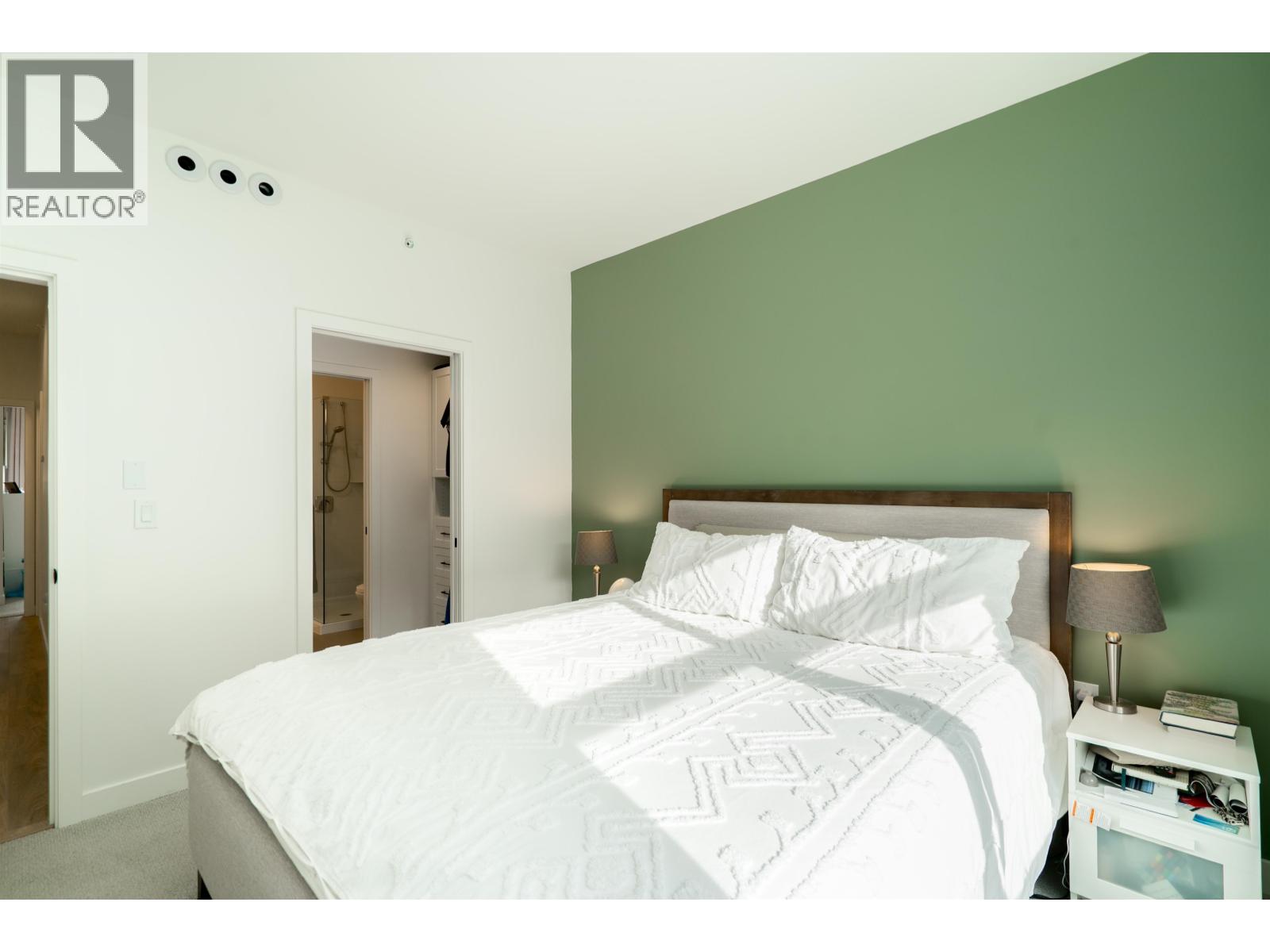 2834 HOPE STREET, Port Moody