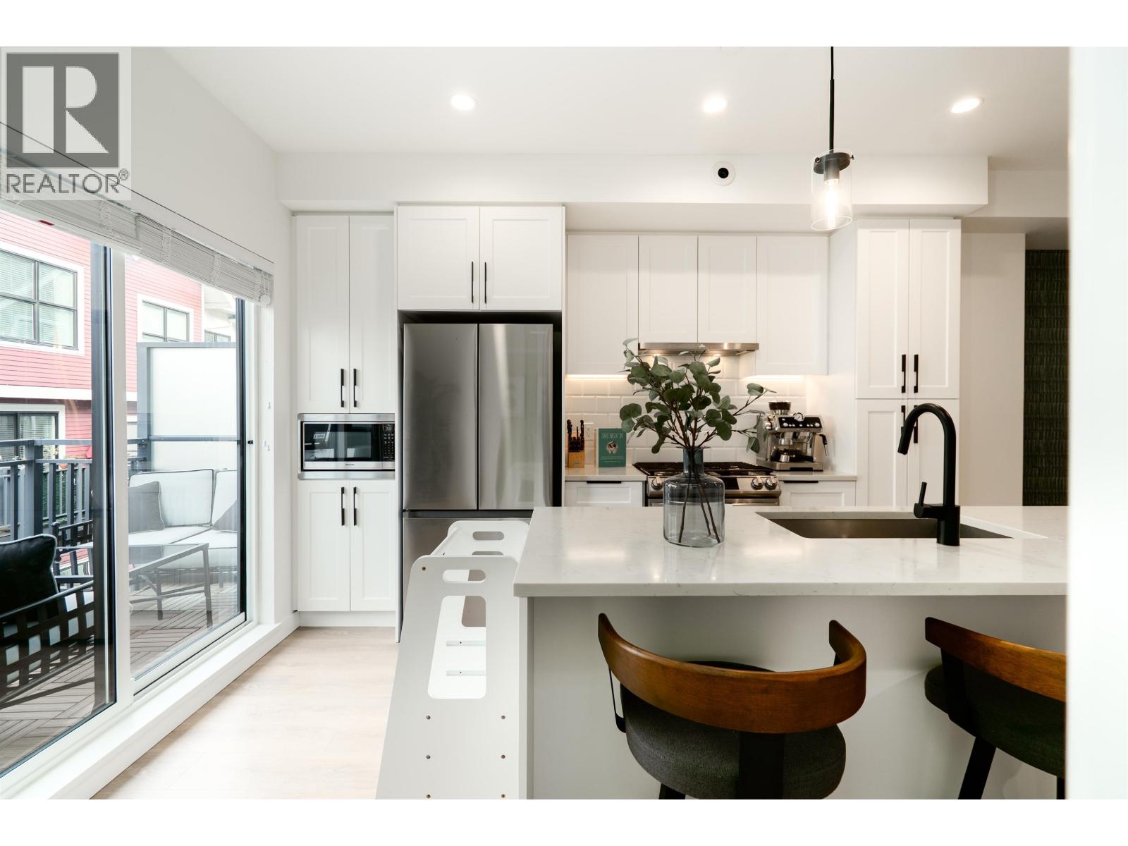 2834 HOPE STREET, Port Moody