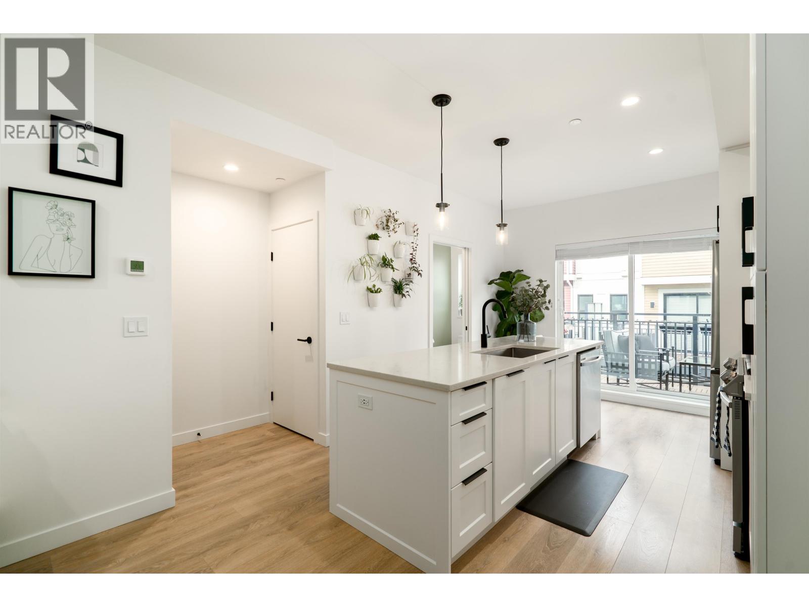 2834 HOPE STREET, Port Moody