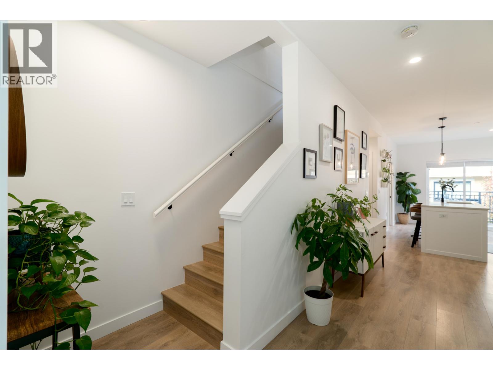 2834 HOPE STREET, Port Moody