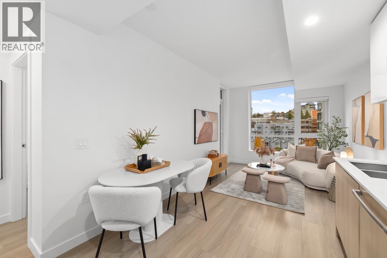 803 618 CARNARVON STREET, New Westminster