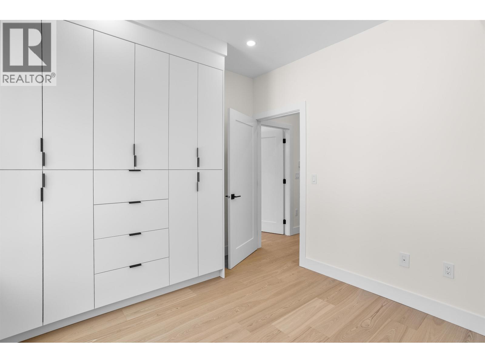 2 3429 NAPIER STREET, Vancouver