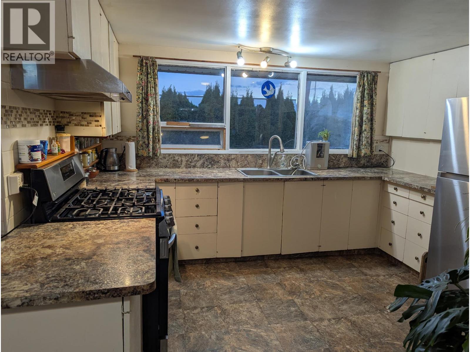  3570 Old Okanagan Highway, West Kelowna