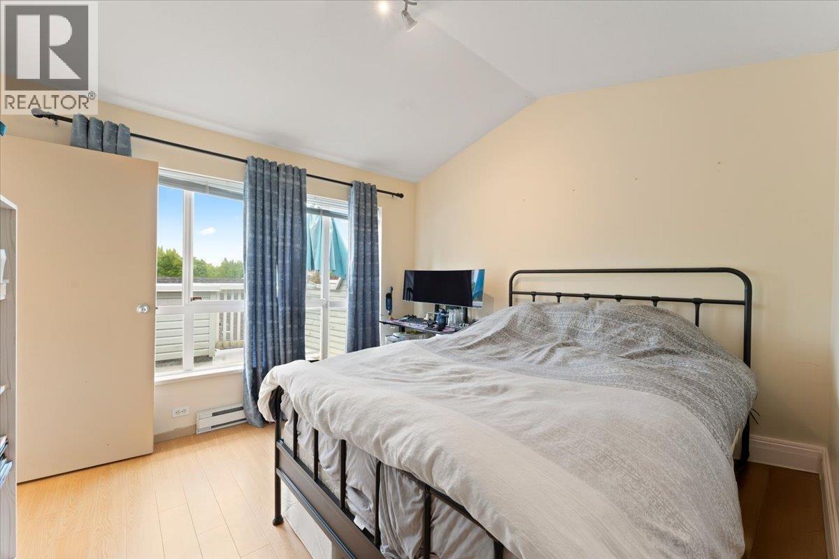 6878 VILLAGE GREEN, Burnaby