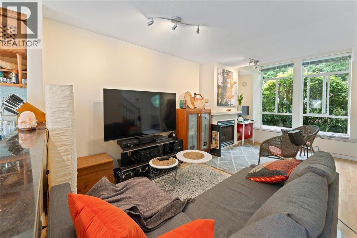 6878 VILLAGE GREEN, Burnaby