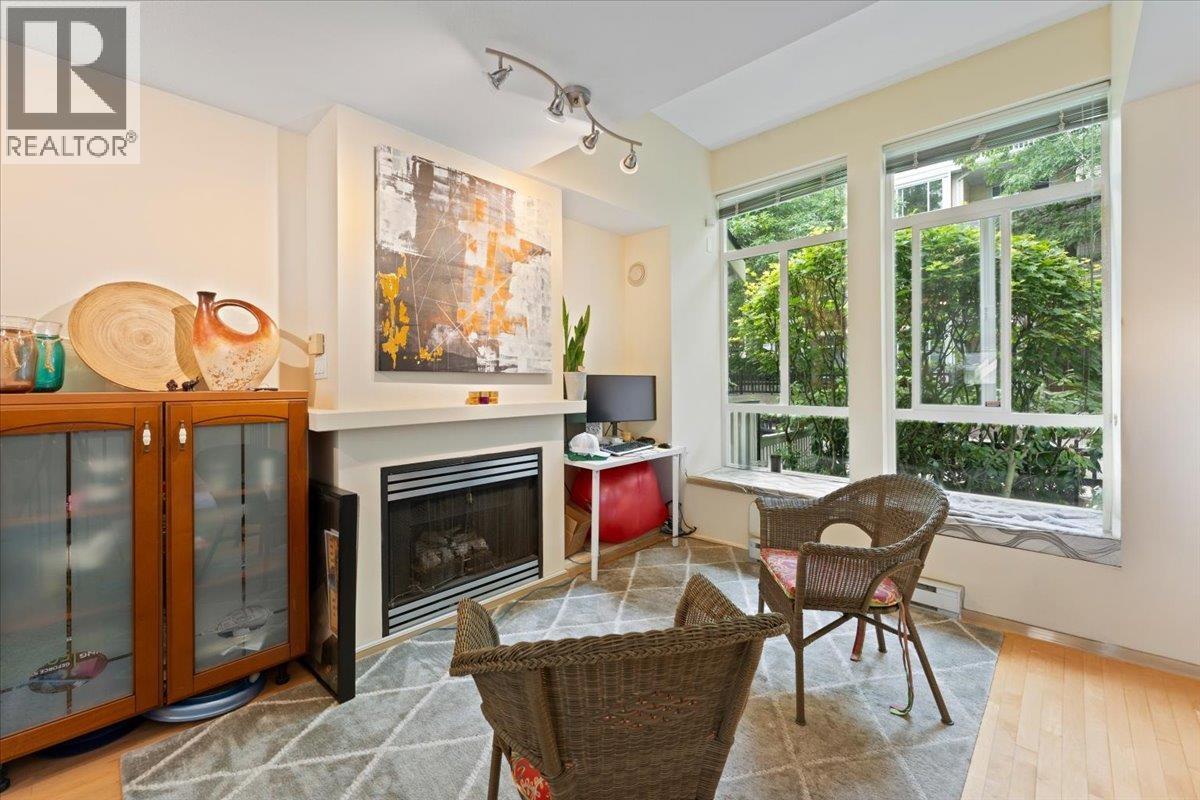 6878 VILLAGE GREEN, Burnaby