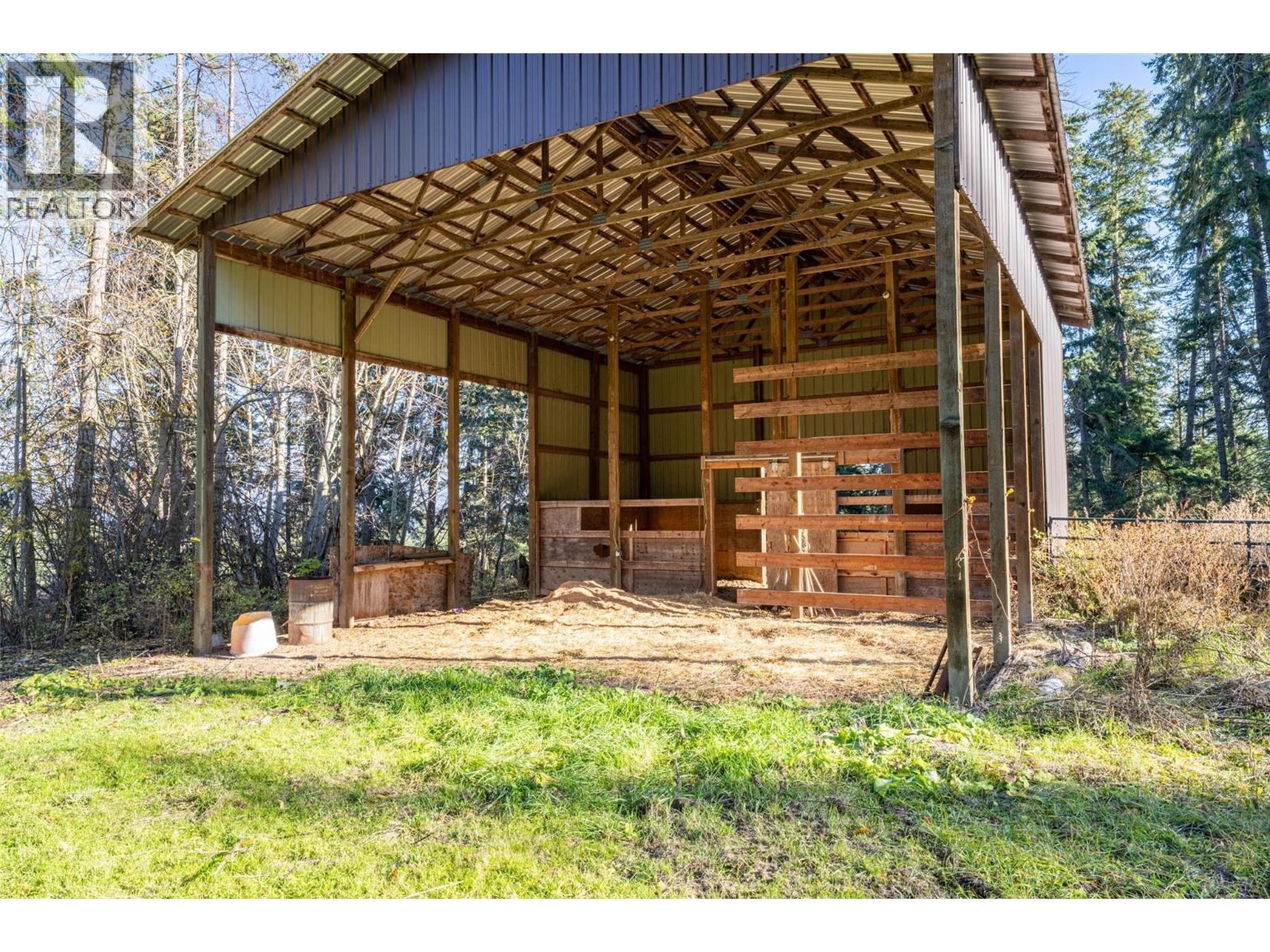  4358 Chamberlain Road, Spallumcheen