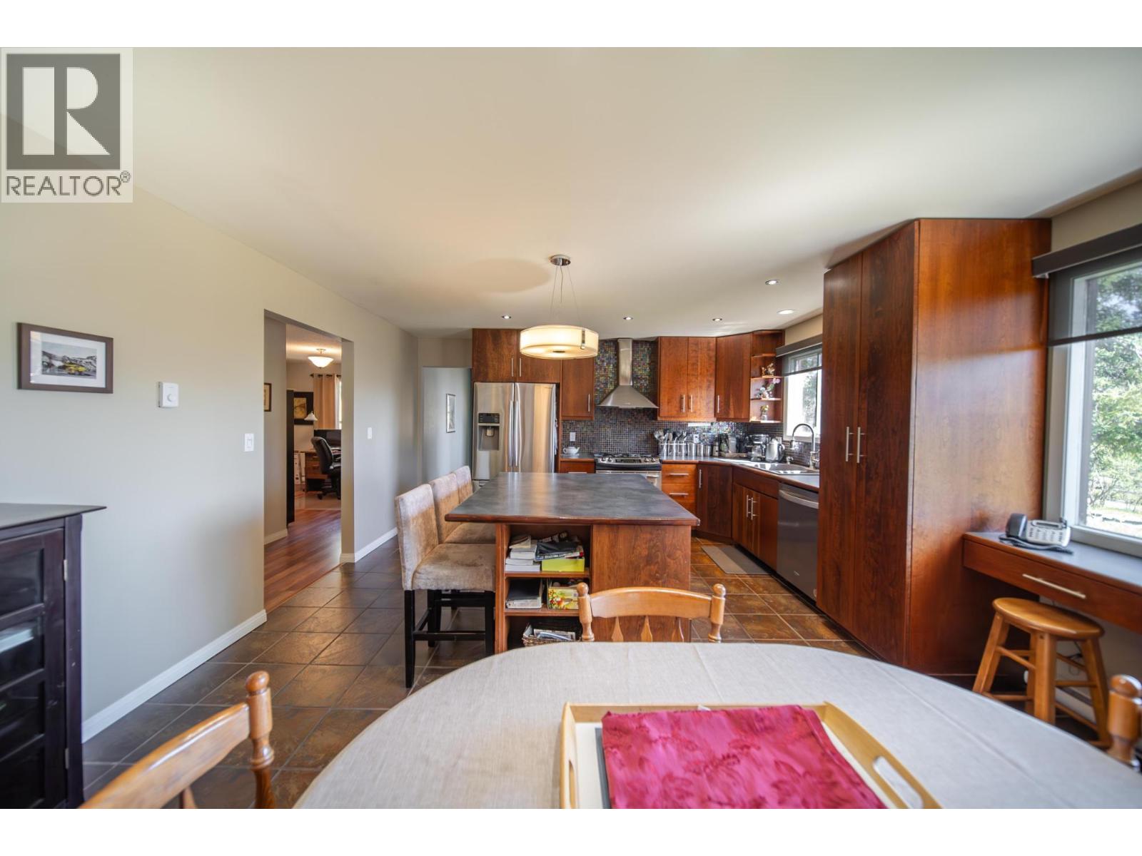 380 IVY Road, Cranbrook