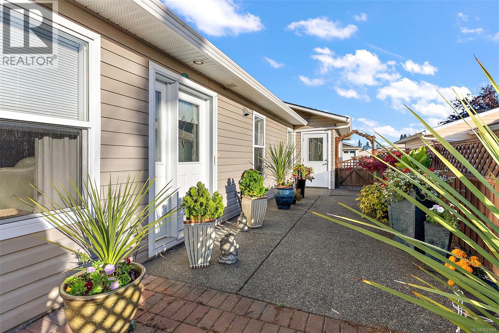 87 7570 Tetayut Rd, Central Saanich