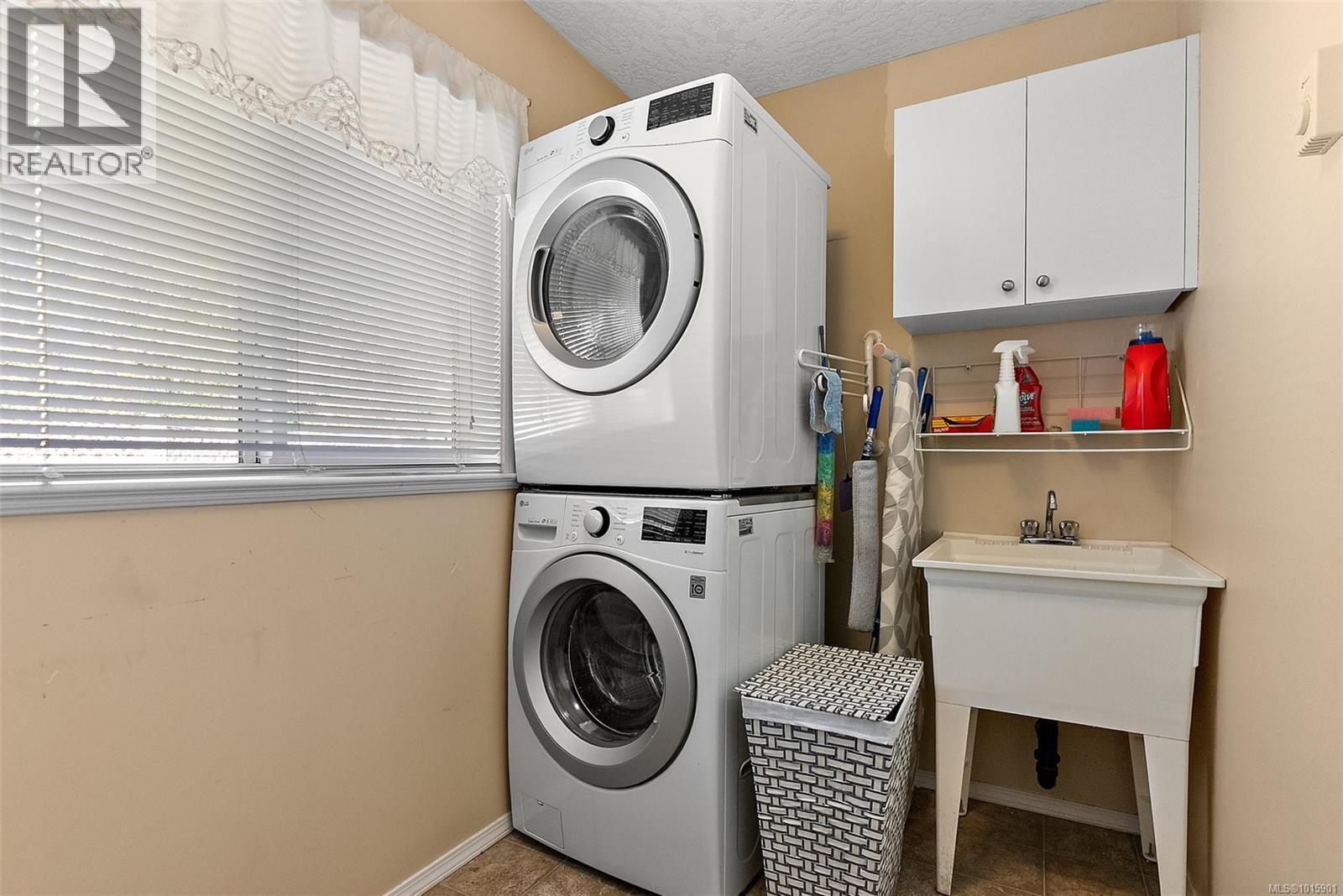 87 7570 Tetayut Rd, Central Saanich