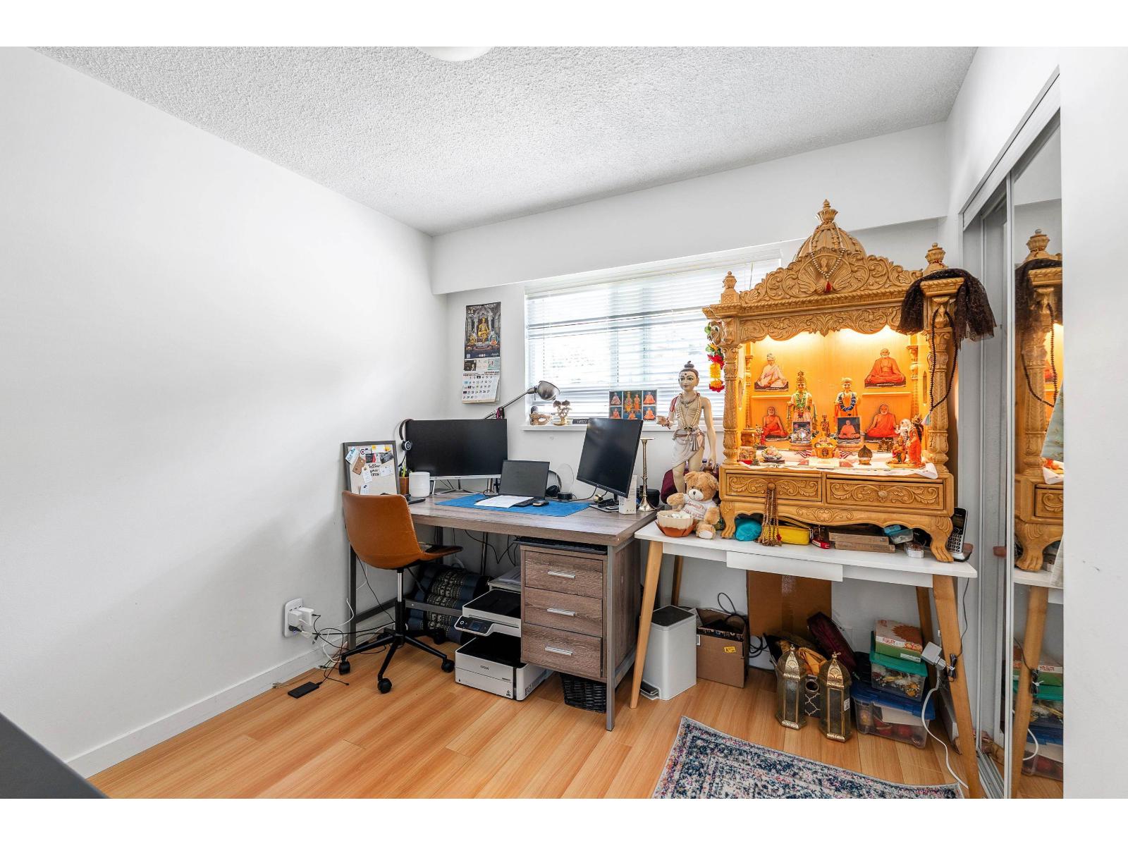 10662 SANTA MONICA, Delta