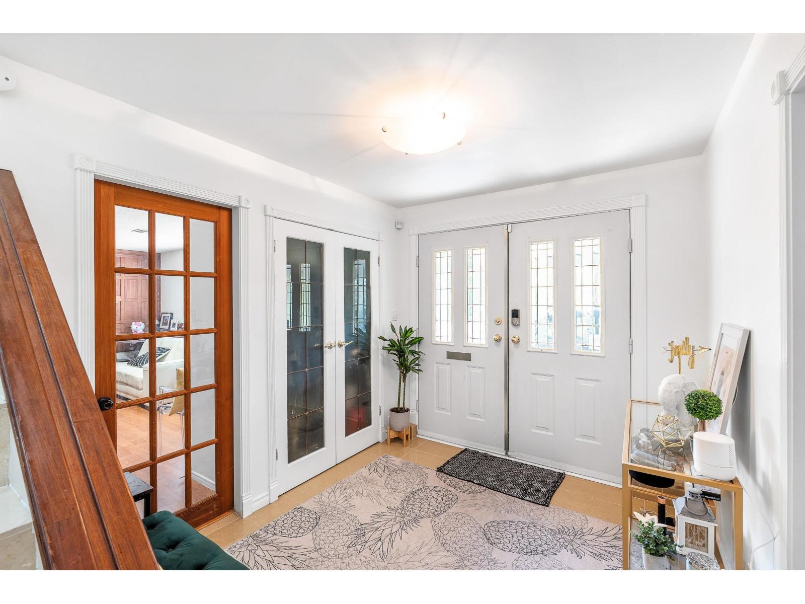 10662 SANTA MONICA, Delta