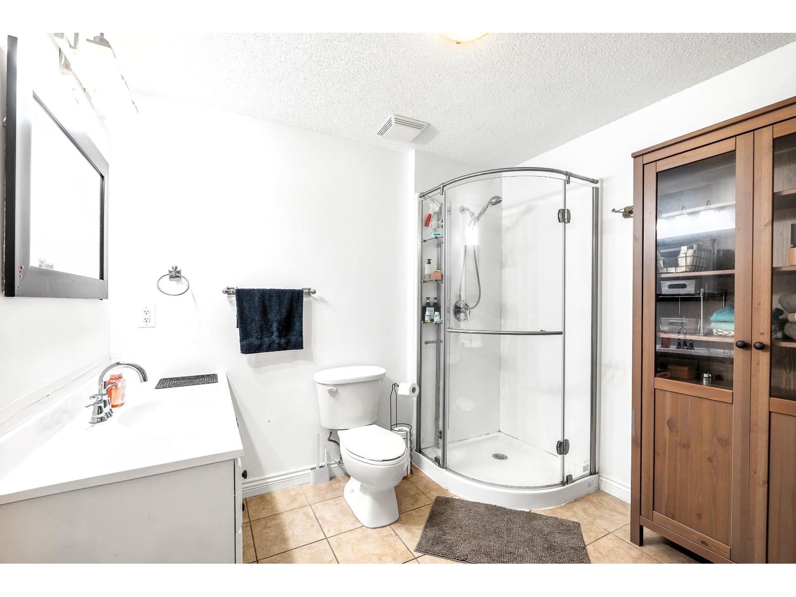 10662 SANTA MONICA, Delta