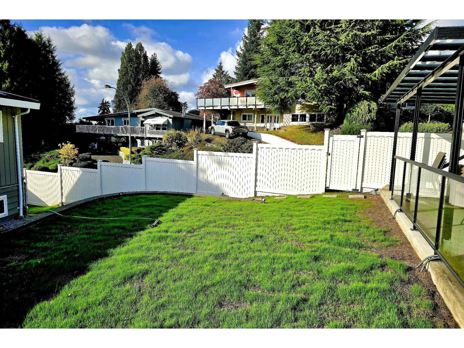 10662 SANTA MONICA, Delta