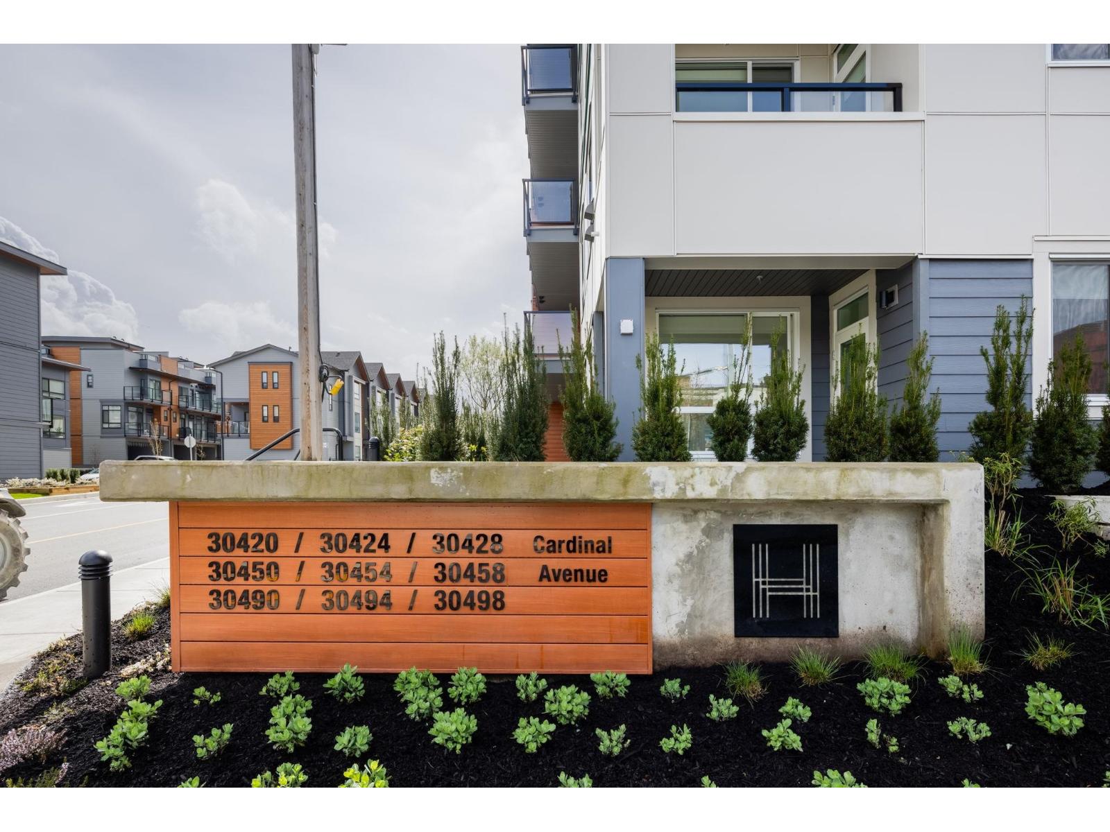 207 30490 CARDINAL AVENUE, Abbotsford