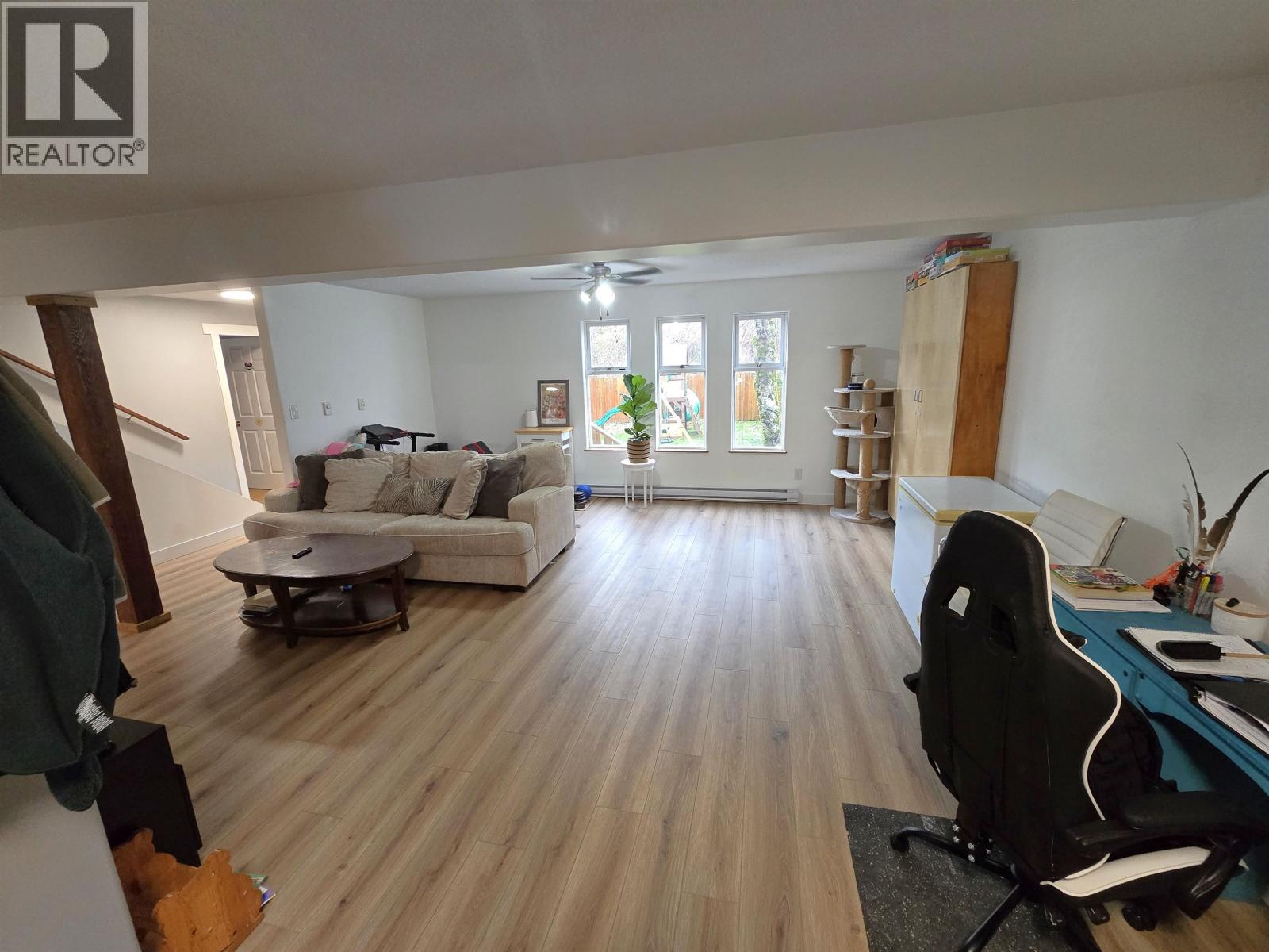 2165 QUEENSWAY DRIVE, Terrace