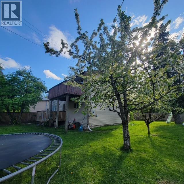 2165 QUEENSWAY DRIVE, Terrace