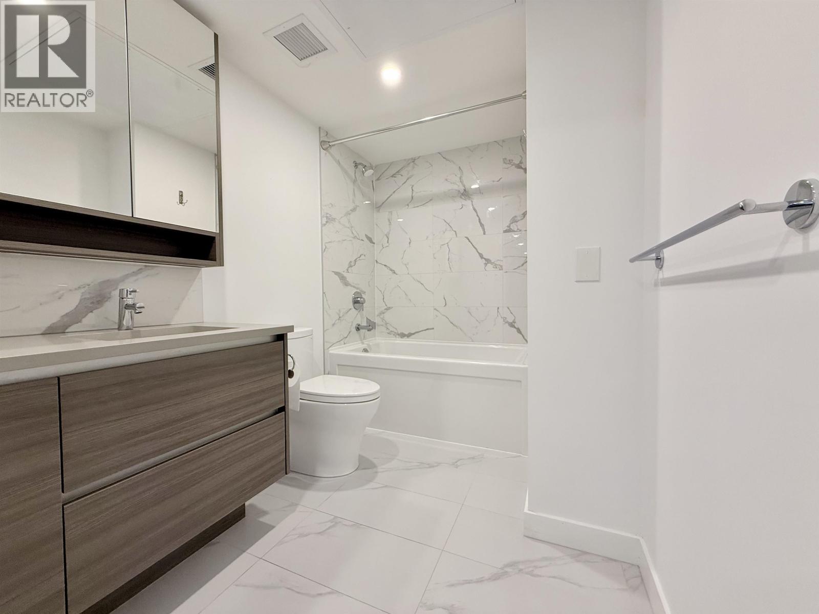 1806 823 CARNARVON STREET, New Westminster