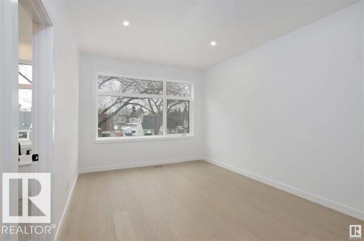 11016 132 ST NW, Edmonton