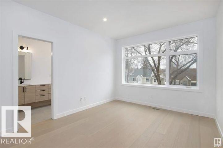 11016 132 ST NW, Edmonton