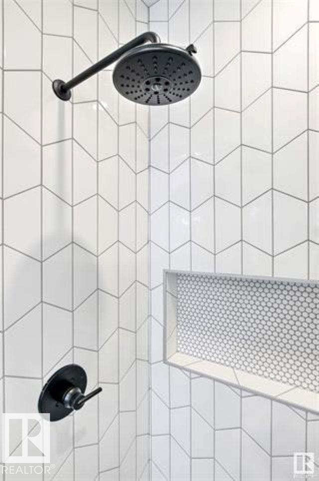 11016 132 ST NW, Edmonton