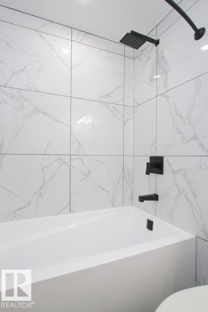 11016 132 ST NW, Edmonton