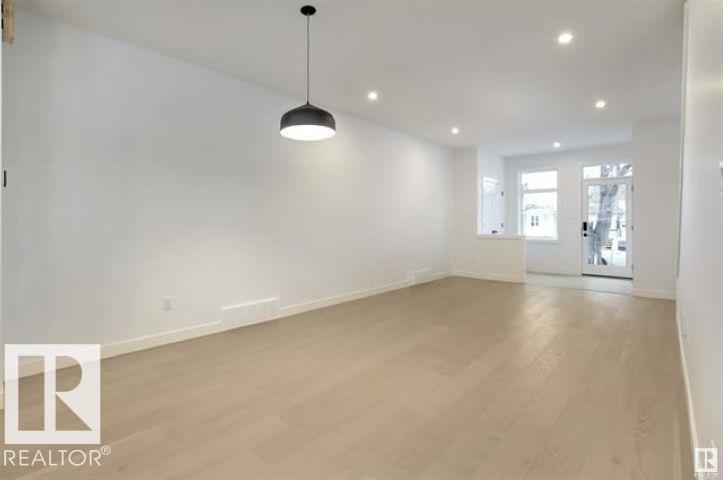 11016 132 ST NW, Edmonton