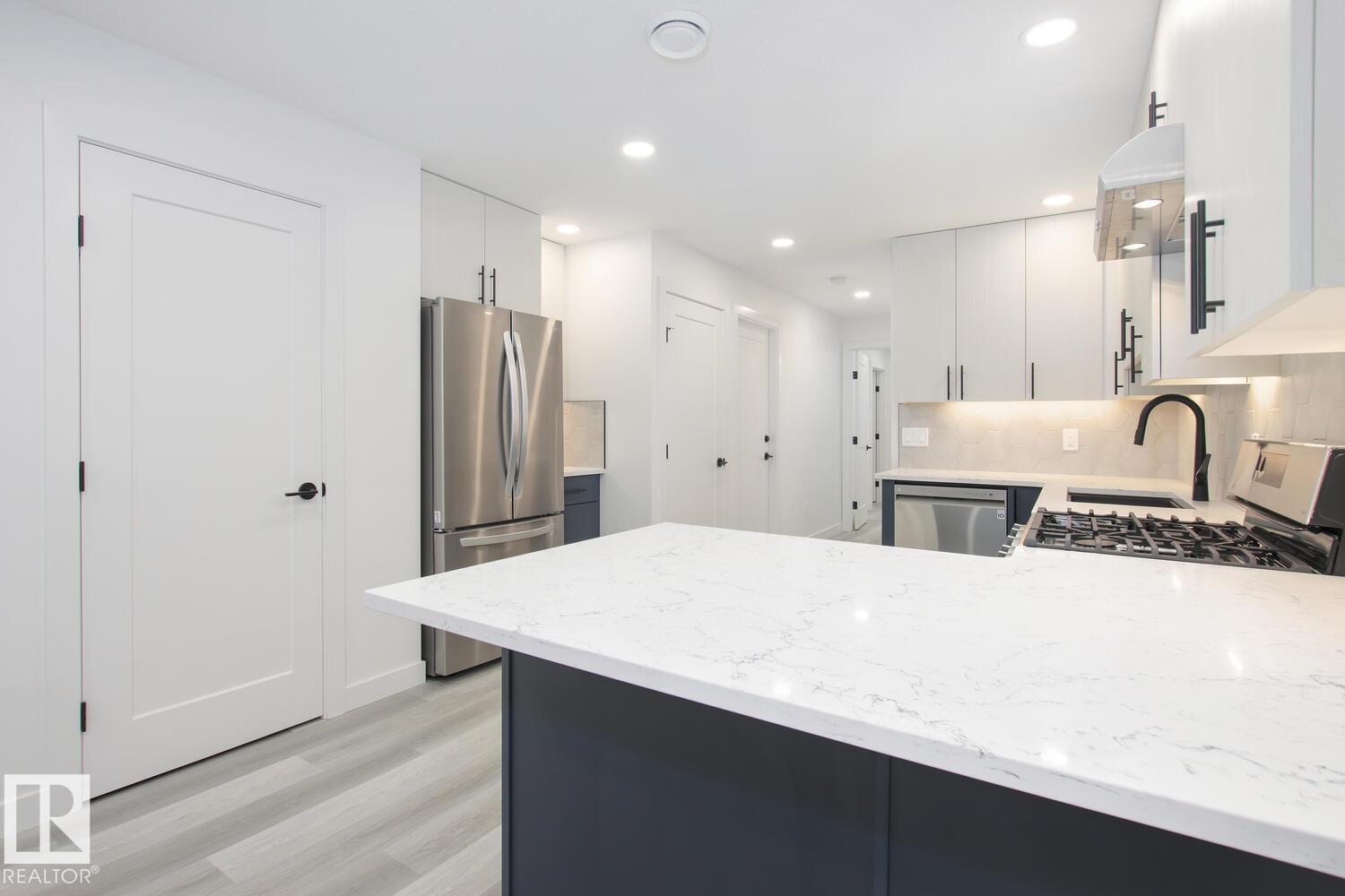 11016 132 ST NW, Edmonton